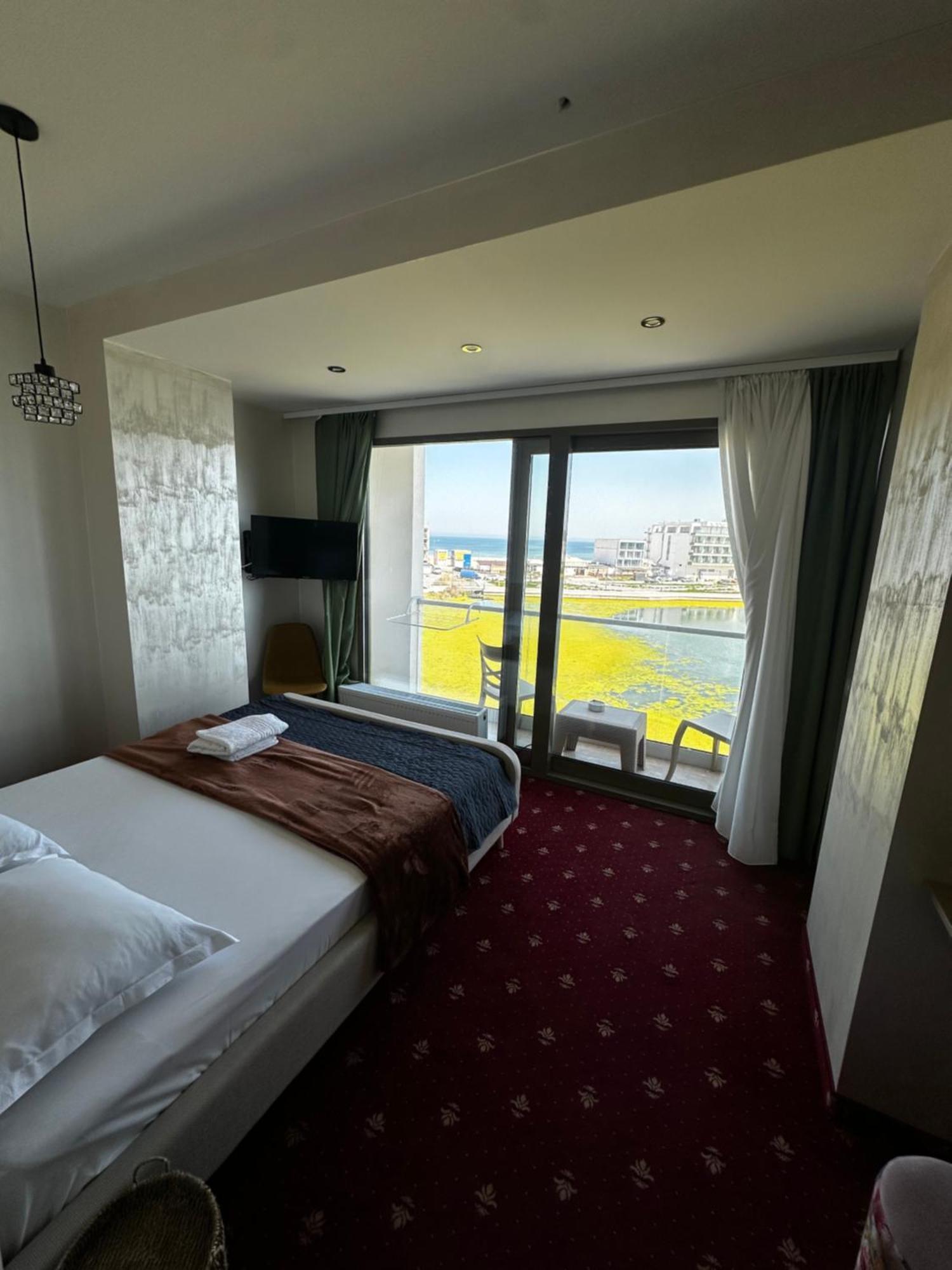 White Boutique Hotel- Эфорие Норд Экстерьер фото