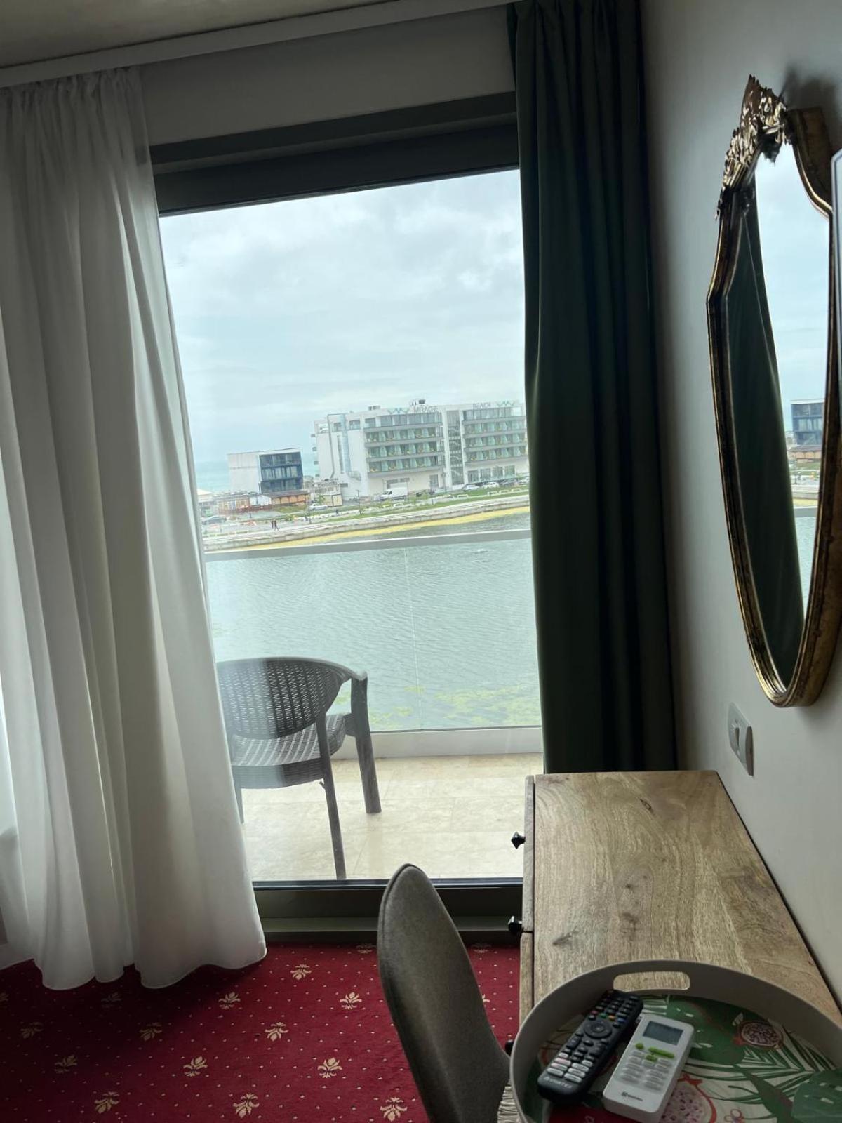 White Boutique Hotel- Эфорие Норд Экстерьер фото