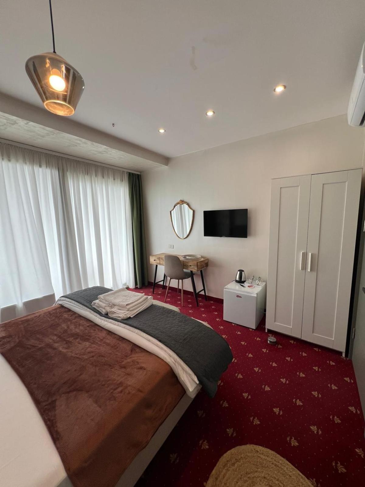 White Boutique Hotel- Эфорие Норд Экстерьер фото